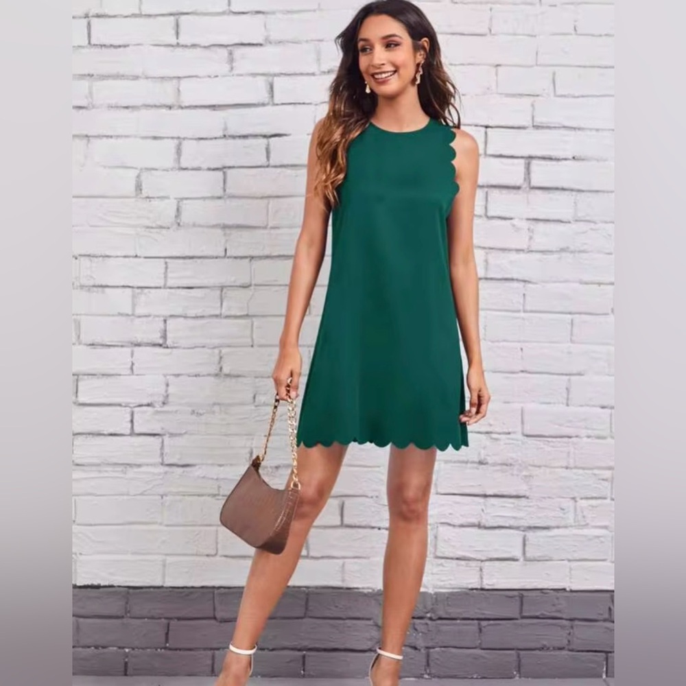 SHEIN Dark Green Sleeveless Scallop Hem Mini Dress